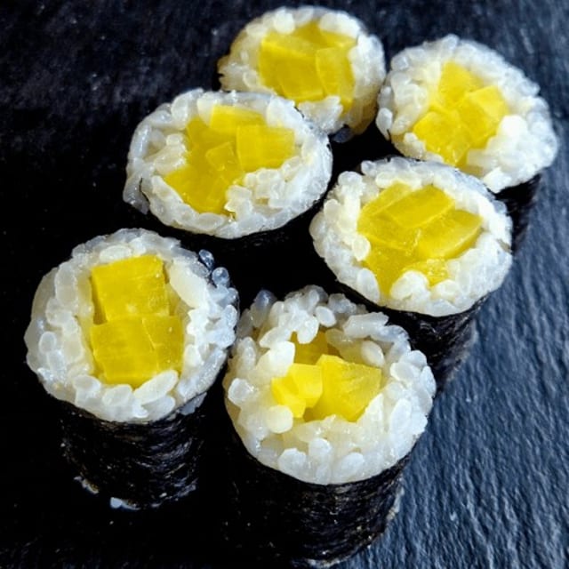 Oshinko Roll.